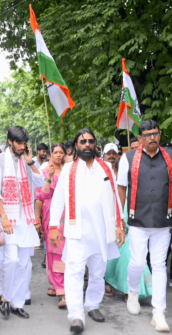 Manoj Singh leading a public march